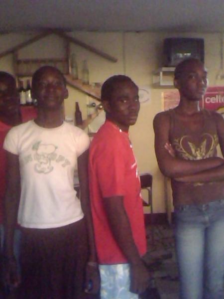 THERESA ESPOIR ET THASIE KEDO